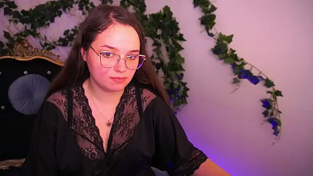 Snapshot of SophieDreamss chatting on November 2025 02:34:02 PM SophieDreamss online show from November 2025 02:34:02 PM