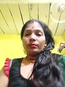 Snapshot of Samiya-143 chatting on November 2025 03:07:02 PM Samiya-143 online show from November 2025 03:07:02 PM