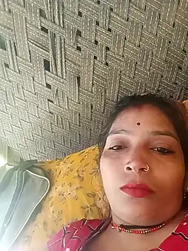 Snapshot of Samiya-143 chatting on November 2025 08:18:01 AM Samiya-143 online show from November 2025 08:18:01 AM