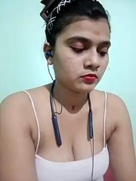 Snapshot of Kavya-Tiwari chatting on June 2026 08:37:02 AM Kavya-Tiwari online show from June 2026 08:37:02 AM