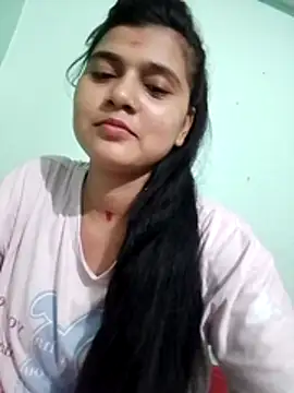 Snapshot of Kavya-Tiwari chatting on May 2026 03:51:01 PM Kavya-Tiwari online show from May 2026 03:51:01 PM