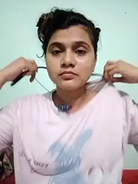 Snapshot of Kavya-Tiwari chatting on May 2026 05:09:01 PM Kavya-Tiwari online show from May 2026 05:09:01 PM