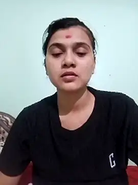 Snapshot of Kavya-Tiwari chatting on June 2026 06:24:01 AM Kavya-Tiwari online show from June 2026 06:24:01 AM