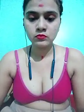 Snapshot of Kavya-Tiwari chatting on June 2026 06:27:01 PM Kavya-Tiwari online show from June 2026 06:27:01 PM