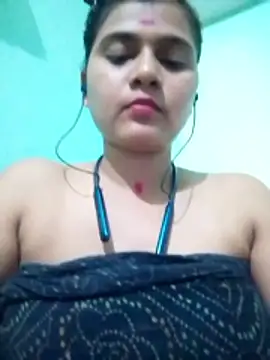 Snapshot of Kavya-Tiwari chatting on May 2026 11:58:02 PM Kavya-Tiwari online show from May 2026 11:58:02 PM