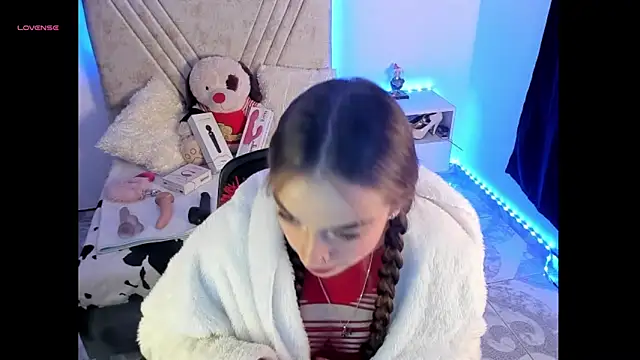 Mia Victoria22 online show from April 2026 02:29:02 AM