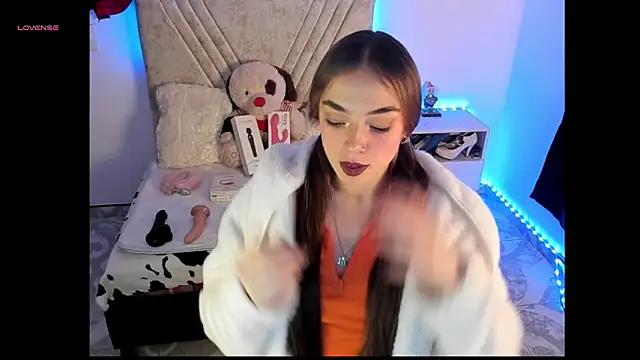 Snapshot of Mia_Victoria22 chatting on May 2026 03:33:01 AM Mia Victoria22 online show from May 2026 03:33:01 AM