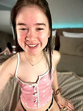 Snapshot of Marryme- chatting on October 2025 01:36:01 PM Marryme- online show from October 2025 01:36:01 PM
