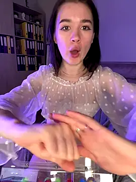 Marryme- online show from November 2025 02:43:02 PM