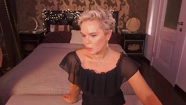 PleasureWeCouple online show from April 2026 05:58:02 AM