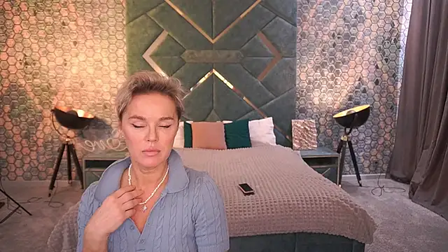 PleasureWeCouple online show from November 2025 07:01:02 AM