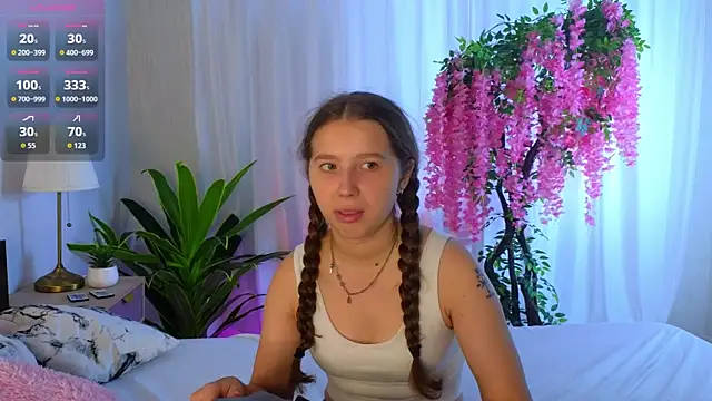 CatherineRichards online show from October 2025 08:04:02 AM