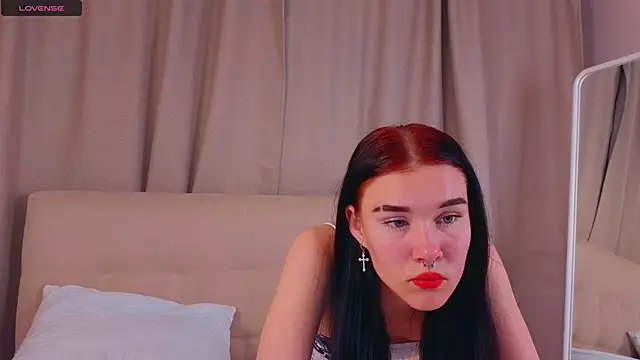 Snapshot of JenniferSullivan chatting on September 2025 10:31:02 PM JenniferSullivan online show from September 2025 10:31:02 PM