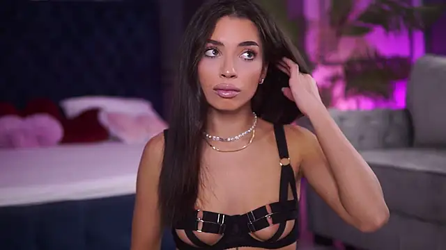 Snapshot of LalaRoze chatting on September 2025 06:59:02 PM LalaRoze online show from September 2025 06:59:02 PM