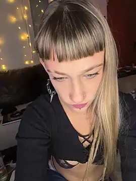 deepthem online show from February 2026 01:12:01 AM