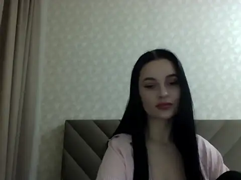 Snapshot of Lulii24 chatting on October 2025 09:37:02 PM Lulii24 online show from October 2025 09:37:02 PM