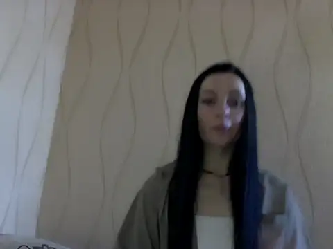 Snapshot of Lulii24 chatting on December 2025 01:04:02 PM Lulii24 online show from December 2025 01:04:02 PM