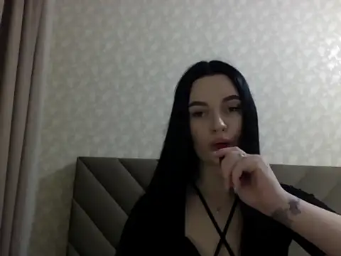 Snapshot of Lulii24 chatting on September 2025 10:43:01 PM Lulii24 online show from September 2025 10:43:01 PM