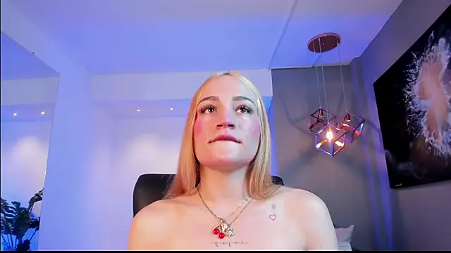 MadisonAnngel online show from January 2026 07:42:02 PM