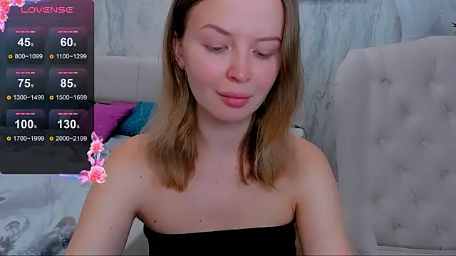 LaurennHill online show from September 2025 12:20:02 AM