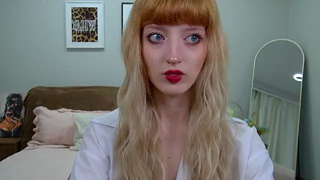 MistyMarlo online show from April 2026 06:25:01 AM