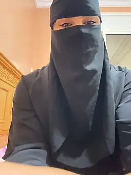 Snapshot of _Laiali_ chatting on September 2025 11:38:01 AM Laiali online show from September 2025 11:38:01 AM