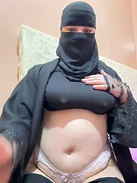  Laiali  online show from February 2026 04:37:01 PM