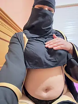 Snapshot of _Laiali_ chatting on September 2025 12:21:01 PM Laiali online show from September 2025 12:21:01 PM