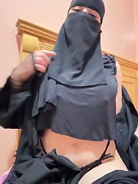  Laiali  online show from April 2026 04:52:01 PM