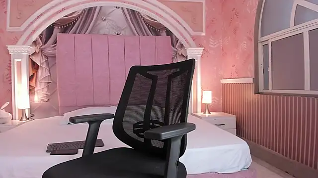 magnus serket online show from September 2025 11:43:01 AM