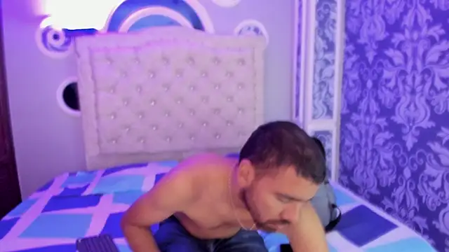 magnus serket online show from November 2025 10:52:01 AM