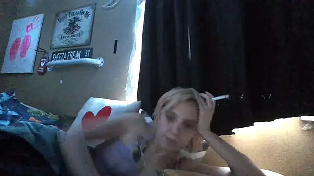 flavi1996 online show from December 2025 02:56:01 PM