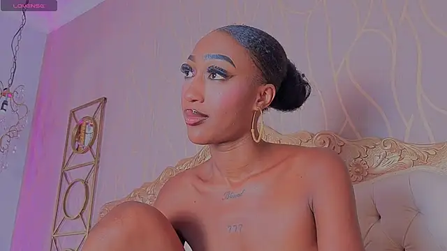 Anamonrroe online show from June 2026 07:40:02 PM
