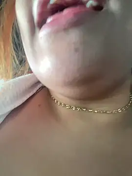 MacarenaRosse online show from November 2025 08:19:01 PM