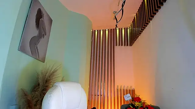 MacarenaRosse online show from November 2025 08:45:02 PM