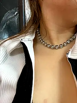 MacarenaRosse online show from November 2025 06:23:01 PM