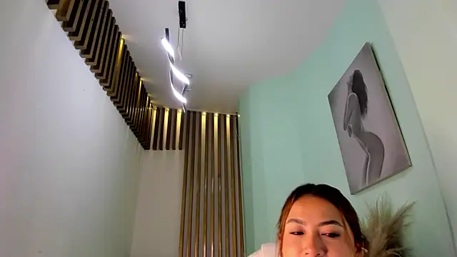 Snapshot of MacarenaRosse chatting on October 2025 07:39:02 PM MacarenaRosse online show from October 2025 07:39:02 PM