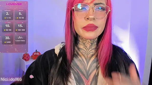 Snapshot of Nickidoll66- chatting on October 2025 06:25:02 AM Nickidoll66- online show from October 2025 06:25:02 AM