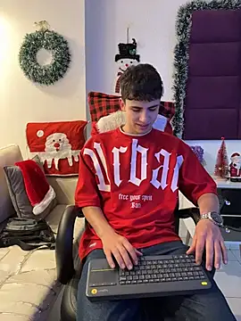 AdrianRinaldi online show from December 2025 08:01:02 PM