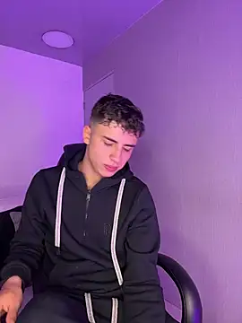 AdrianRinaldi online show from March 2026 08:03:01 PM