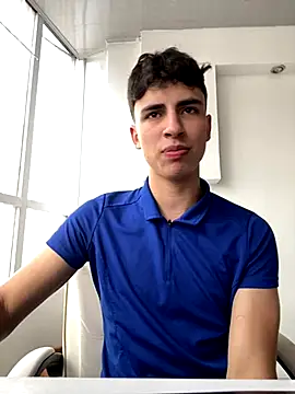 AdrianRinaldi online show from November 2025 08:13:01 PM