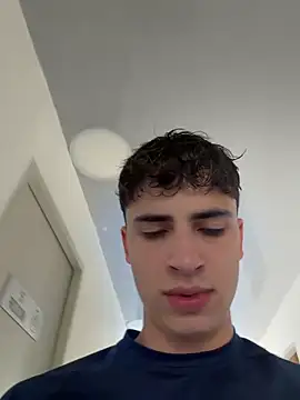 AdrianRinaldi online show from February 2026 08:04:01 PM