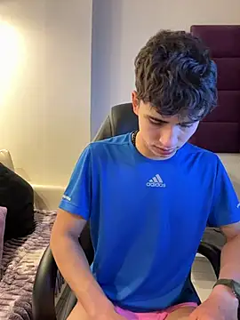 AdrianRinaldi online show from November 2025 09:47:02 PM