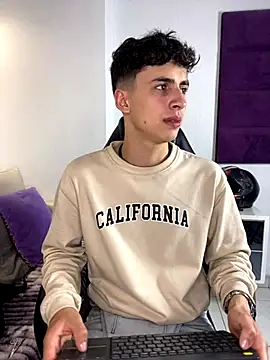 AdrianRinaldi online show from November 2025 08:12:02 PM