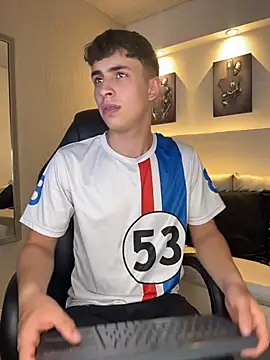 AdrianRinaldi online show from April 2026 08:10:02 PM