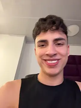 AdrianRinaldi online show from November 2025 08:01:01 PM