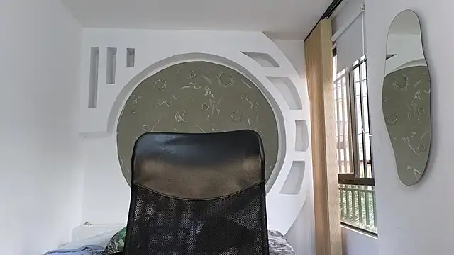 Snapshot of Rafael_Mendezz chatting on November 2025 08:31:01 PM Rafael Mendezz online show from November 2025 08:31:01 PM