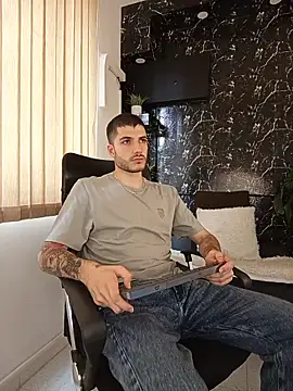 Snapshot of Rafael_Mendezz chatting on June 2026 08:14:01 PM Rafael Mendezz online show from June 2026 08:14:01 PM