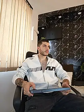 Snapshot of Rafael_Mendezz chatting on June 2026 07:45:01 PM Rafael Mendezz online show from June 2026 07:45:01 PM