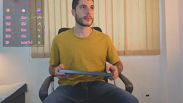 Snapshot of Rafael_Mendezz chatting on June 2026 08:54:01 PM Rafael Mendezz online show from June 2026 08:54:01 PM